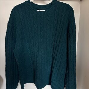 Hollister Green Cable Knit Sweater Size Small